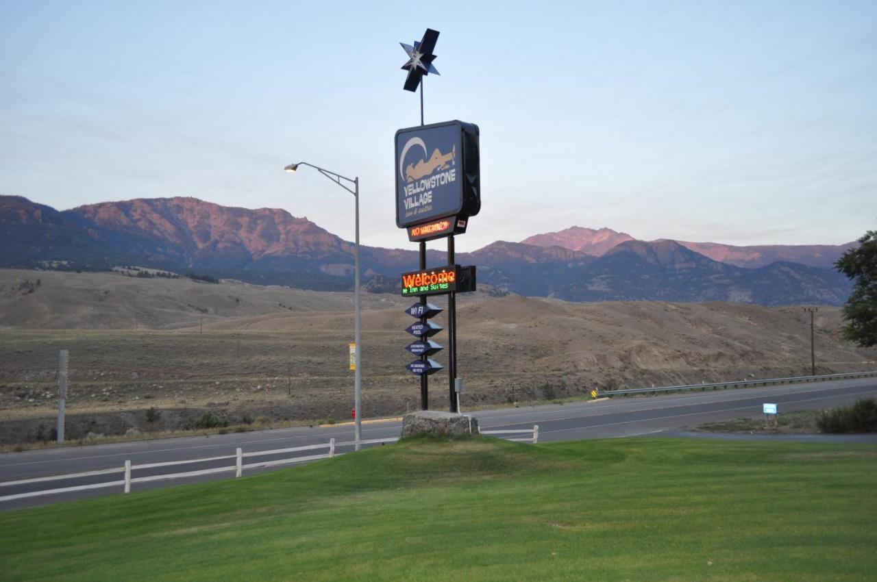 Yellowstone Village Inn&Suites Gardiner Esterno foto