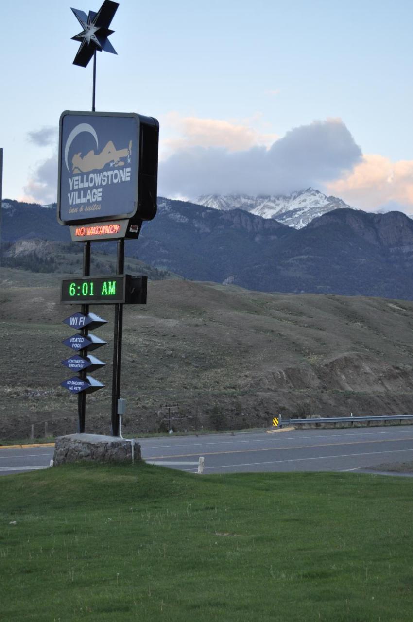 Yellowstone Village Inn&Suites Gardiner Esterno foto