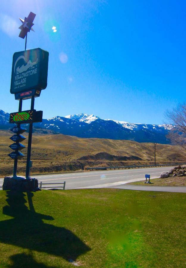 Yellowstone Village Inn&Suites Gardiner Esterno foto